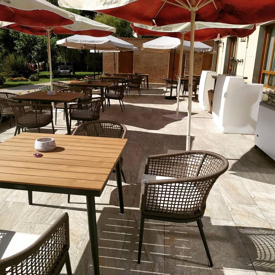 Hotel Restaurante Val Antas de Ulla Exterior photo