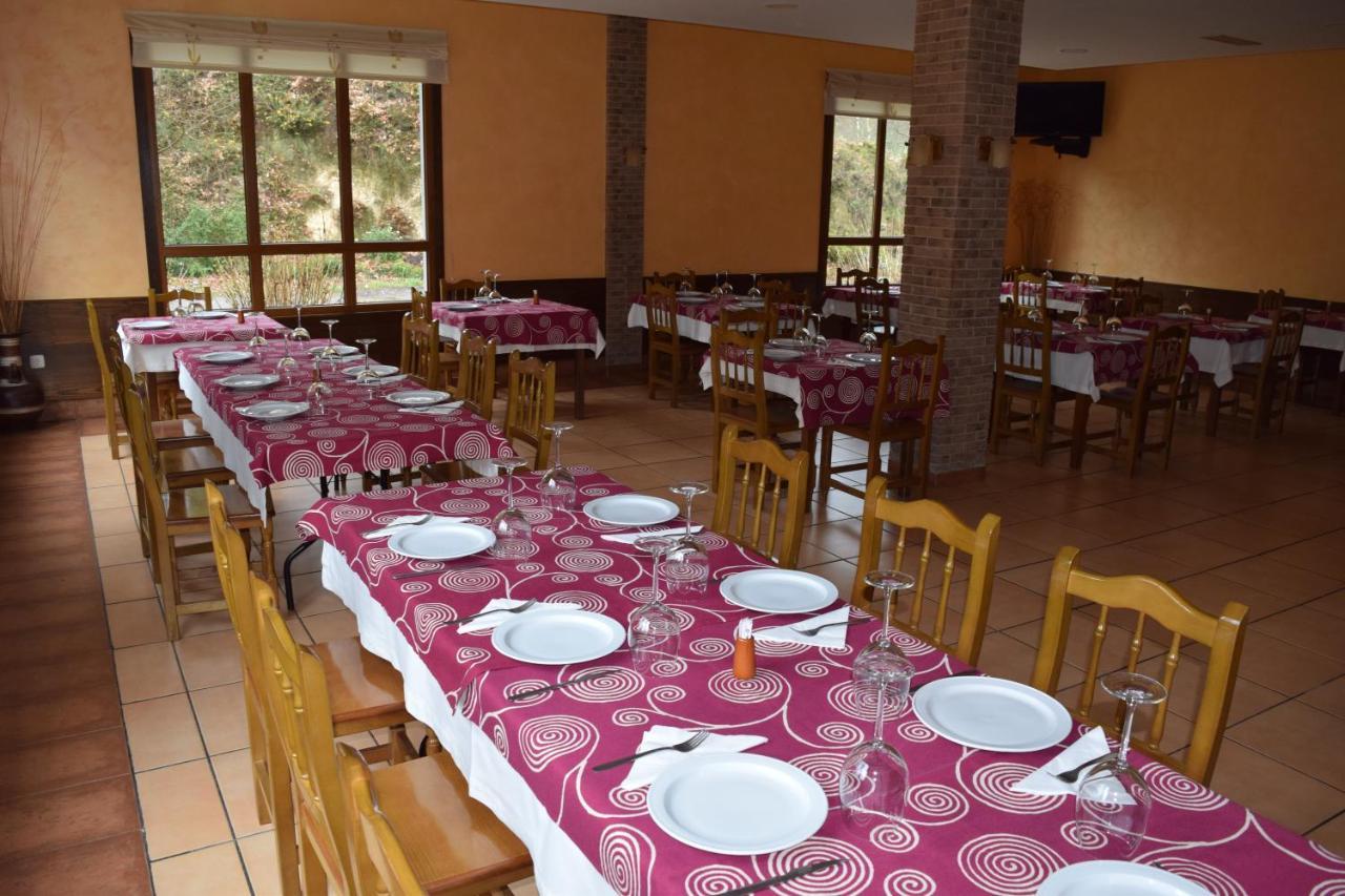 Hotel Restaurante Val Antas de Ulla Exterior photo